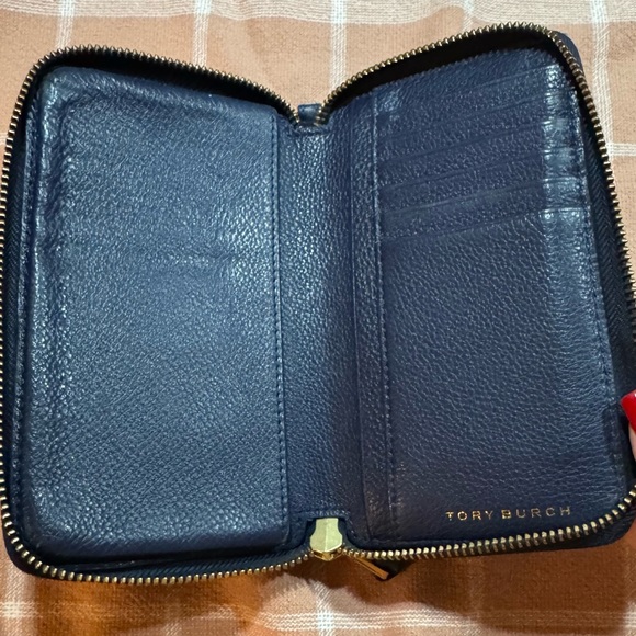 Tory Burch Scallop T-slim Woman’s Leather Tri-Color Zip Continental Wallet - Picture 2 of 8